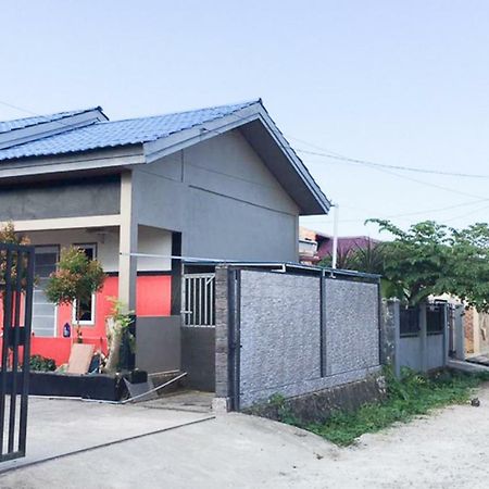 Hotel Reddoorz @ Simpang Lima Jupiter Sorong Zewnętrze zdjęcie
