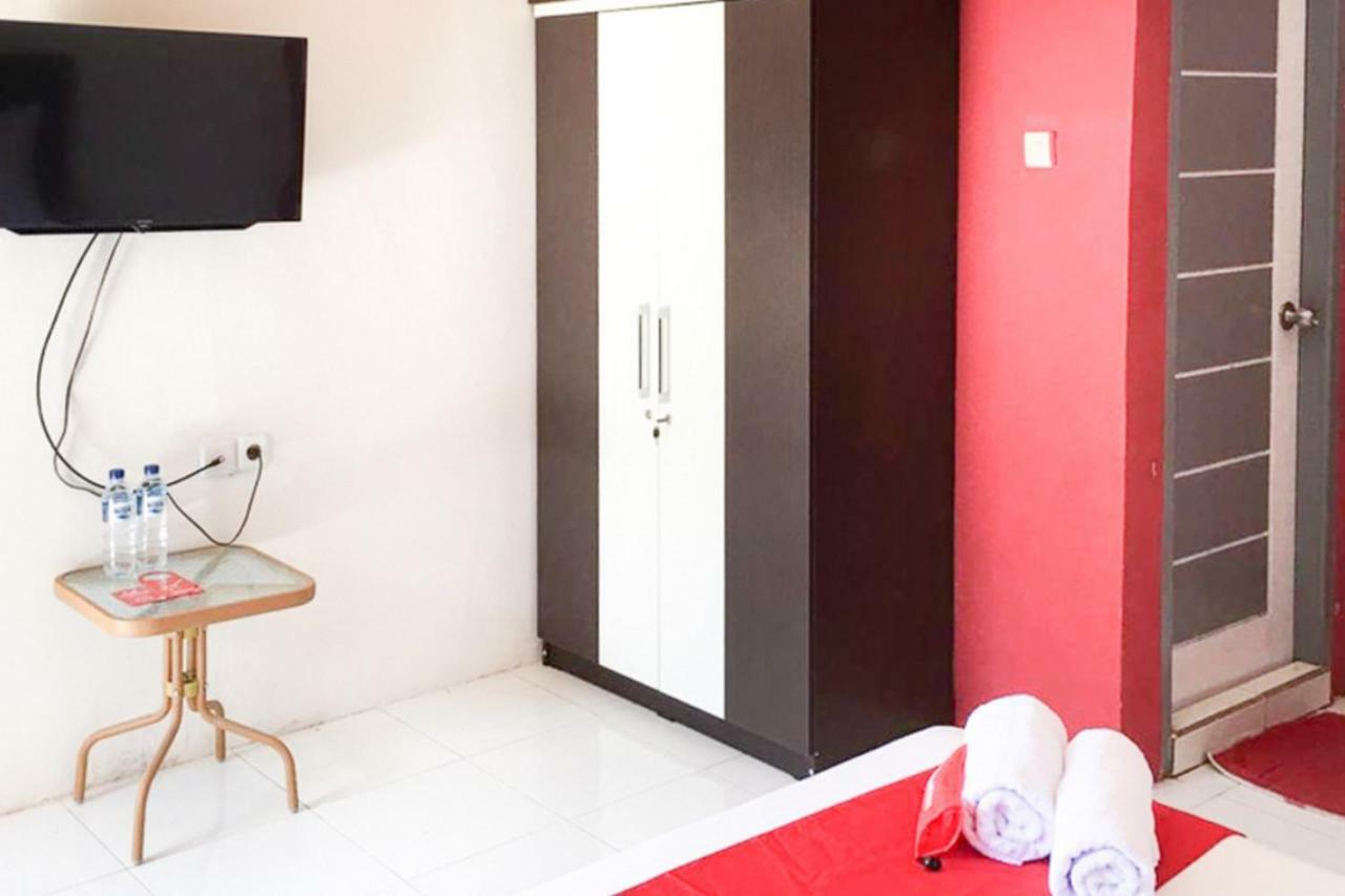 Hotel Reddoorz @ Simpang Lima Jupiter Sorong Zewnętrze zdjęcie