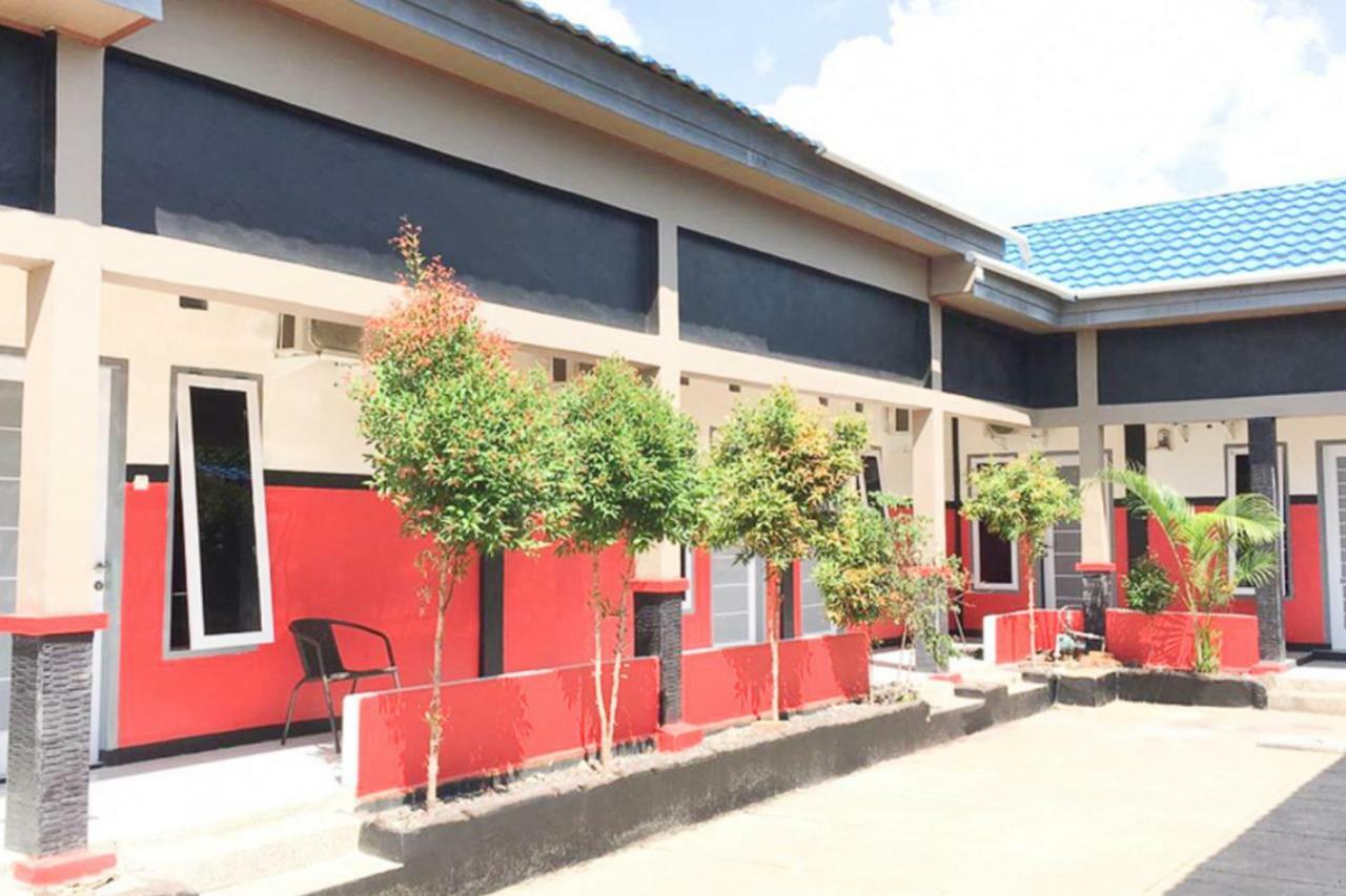 Hotel Reddoorz @ Simpang Lima Jupiter Sorong Zewnętrze zdjęcie